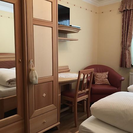Gasthof-Pension Zur Klause Ratten Екстериор снимка