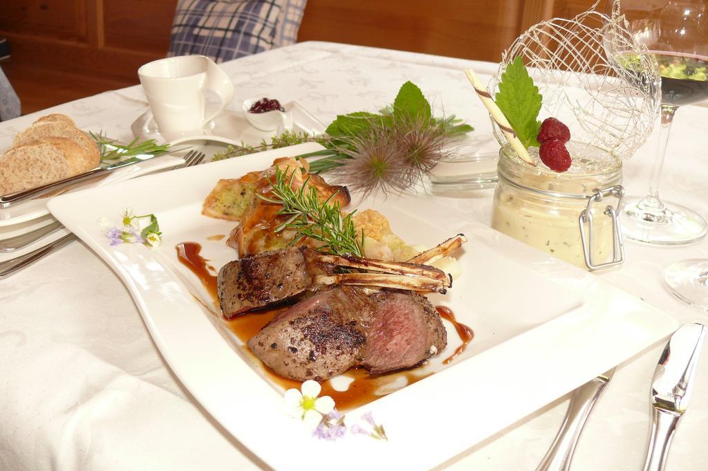 Gasthof-Pension Zur Klause Ratten Екстериор снимка