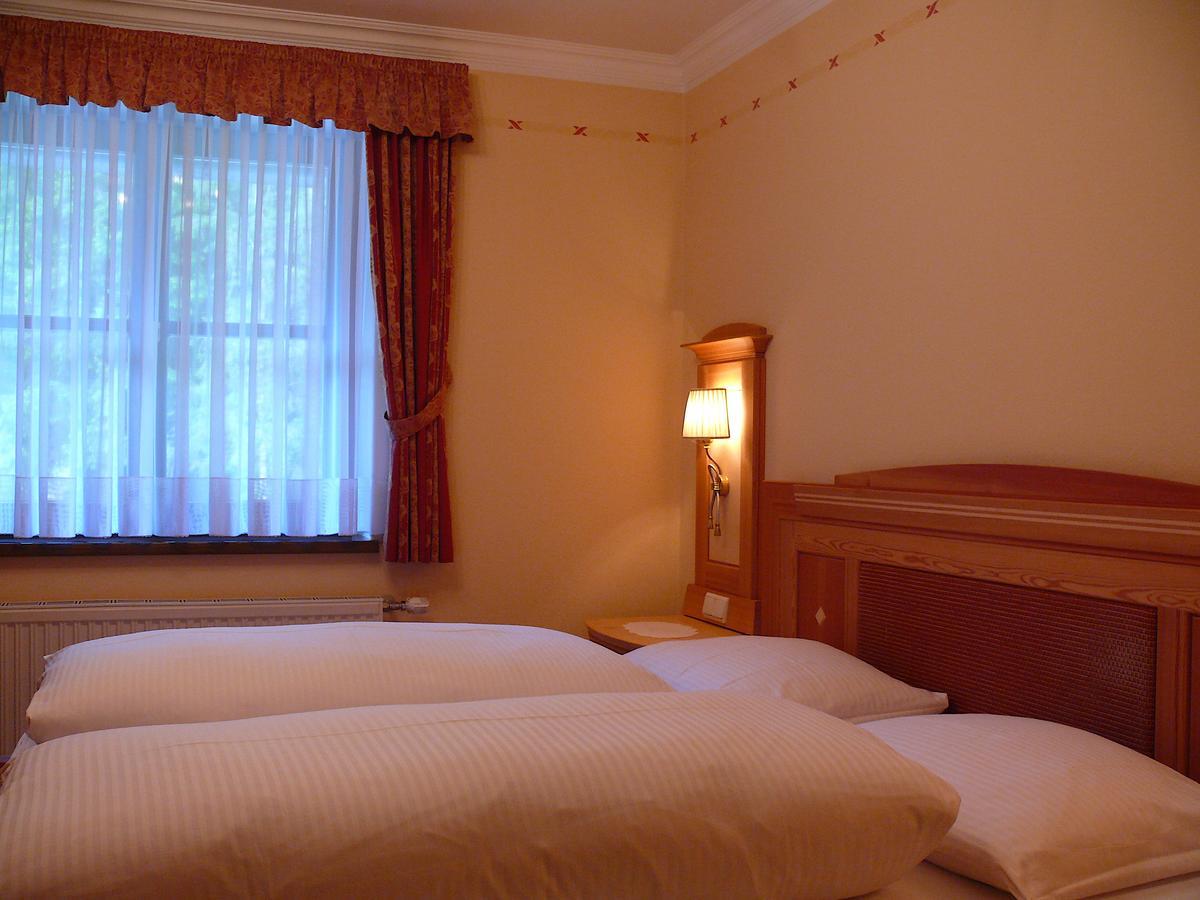 Gasthof-Pension Zur Klause Ratten Екстериор снимка